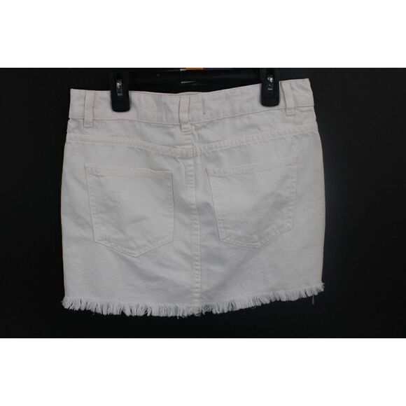 Free People Women's White Out of Ordinary Distressed Denim Mini Skirt Size 2 NWT - Picture 6 of 11